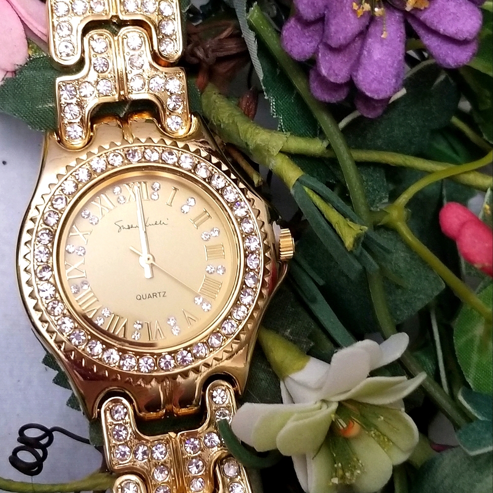 Womens Quartz Watch - Picture 7 of 10
